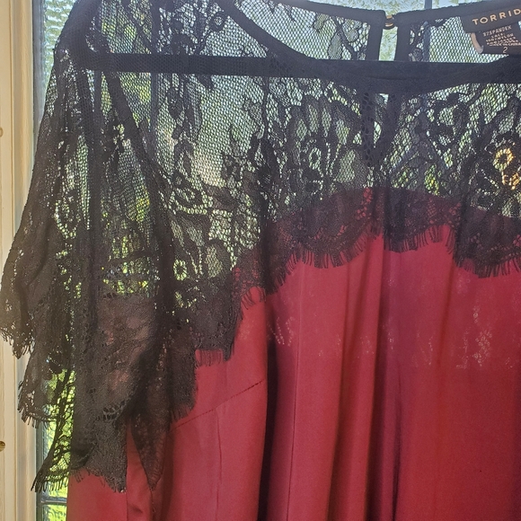 TORRID Lacy Blouse - Picture 5 of 8